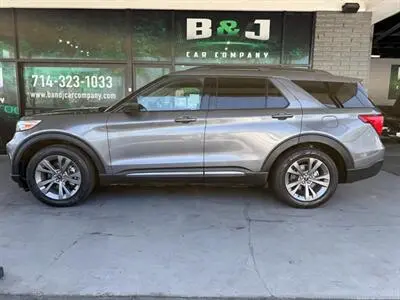 2021 Ford Explorer XLT RWD photo 4