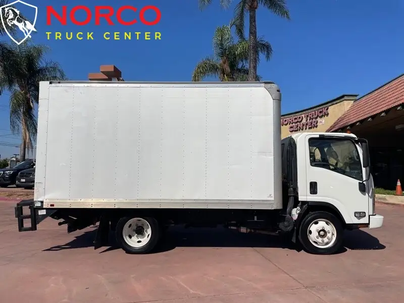 2018 Chevrolet Low Cab Forward 4500 Gas 132.5" WB Regular Cab photo 1
