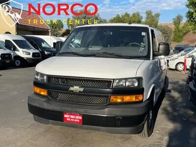 2018 Chevrolet Express 2500 Work Van HD photo 3