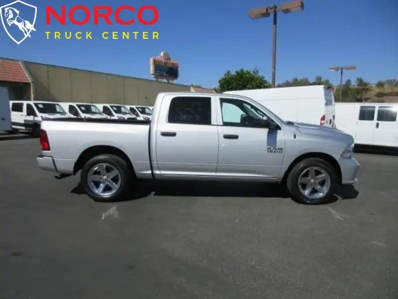 2016 RAM 1500 Express Crew Cab 5'7" Fleet's photo