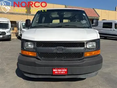 2017 Chevrolet Express 2500 Work Van HD photo 5