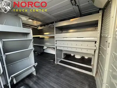 2014 Chevrolet Express 2500 Work Van HD photo 3