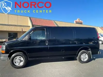 2015 Chevrolet Express 2500 Work Van HD photo 4