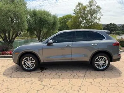 2016 Porsche Cayenne Tiptronic photo 2