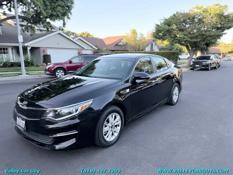 2016 Kia Optima LX AT's photo