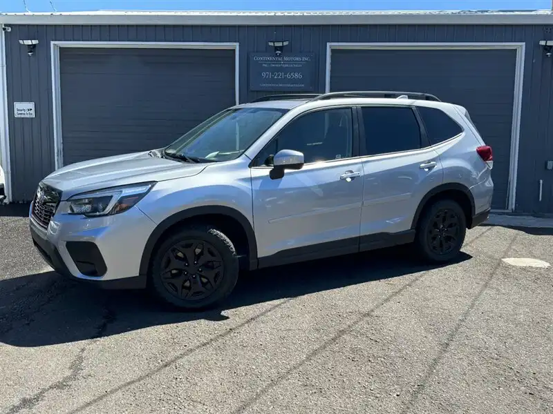 2021 Subaru Forester Premium's photo