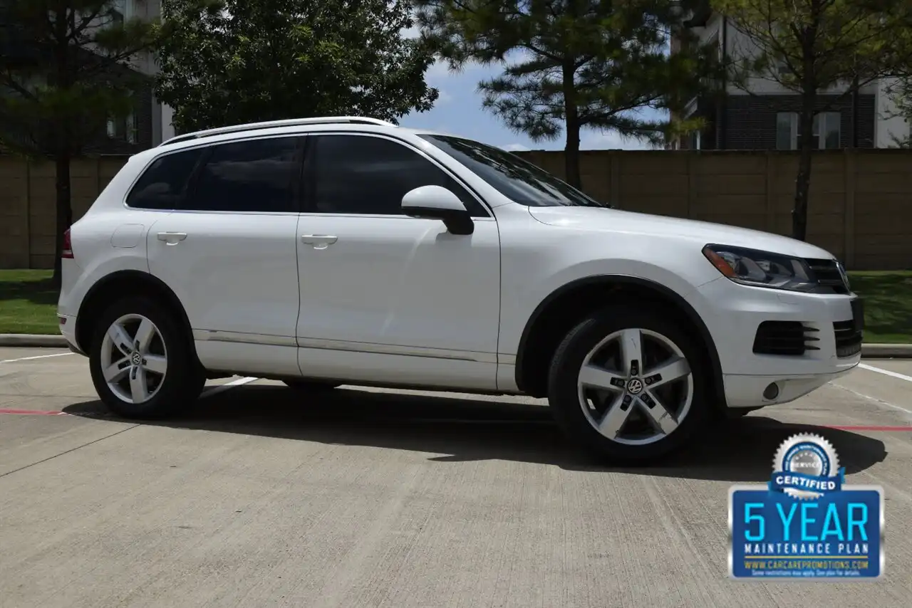 2014 Volkswagen Touareg TDI Lux's photo
