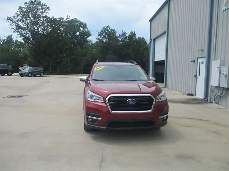 2020 Subaru Ascent Touring's photo