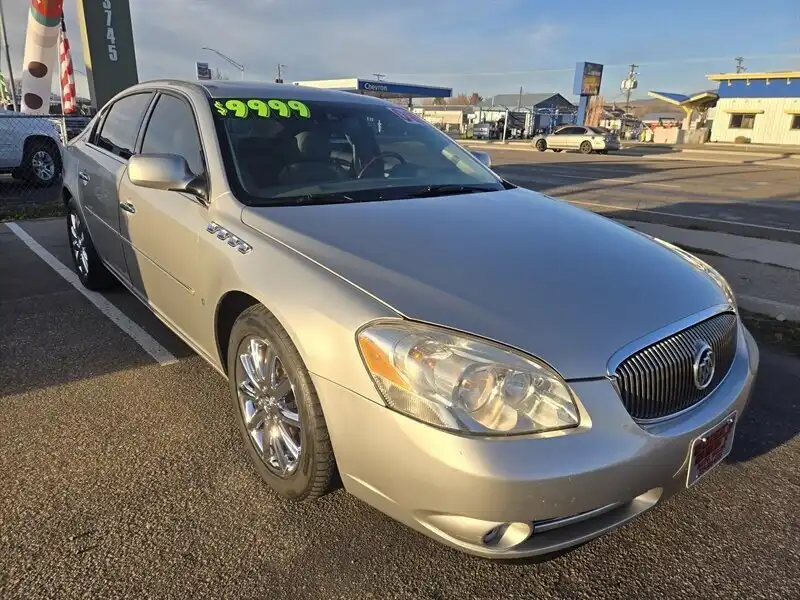2008 Buick Lucerne CXS's photo