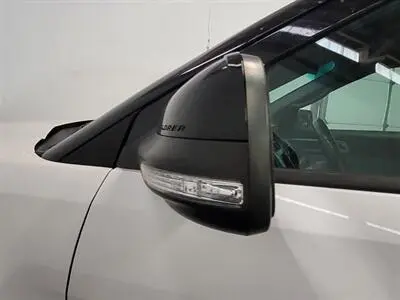 2013 Ford Explorer XLT 4WD photo 4