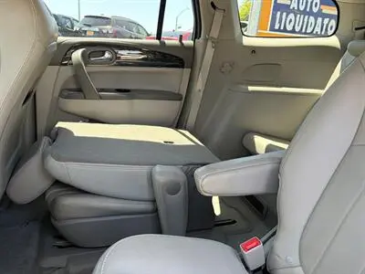 2013 Buick Enclave Leather photo 2