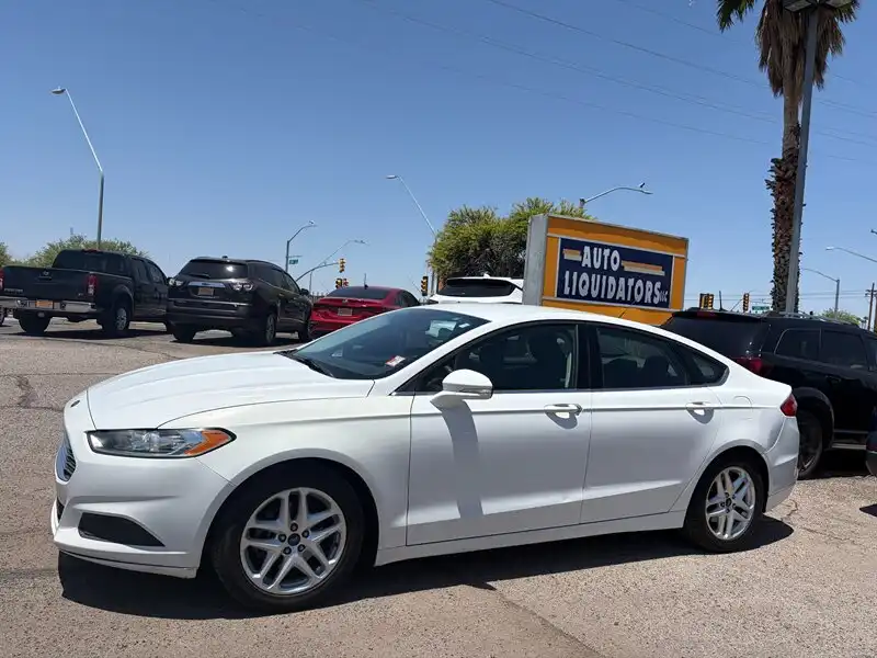 2016 Ford Fusion SE FWD's photo