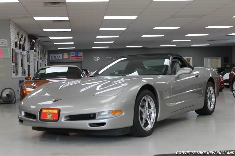 2000 Chevrolet Corvette Convertible's photo