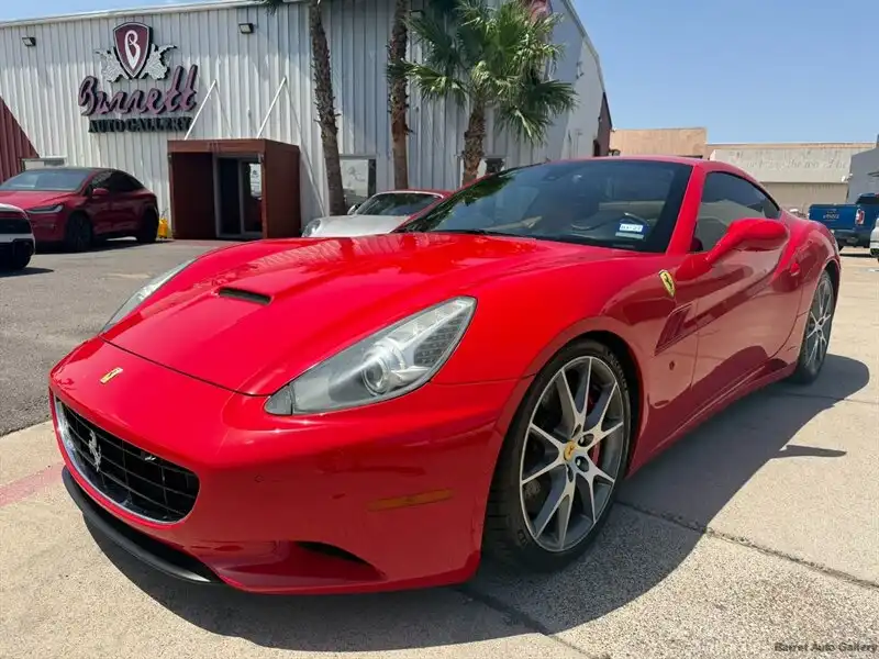 2012 Ferrari California Base's photo