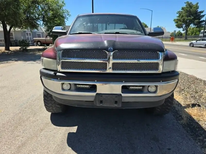2000 Dodge Ram 1500 2500 ST 4X4 QUAD CAB SWB's photo