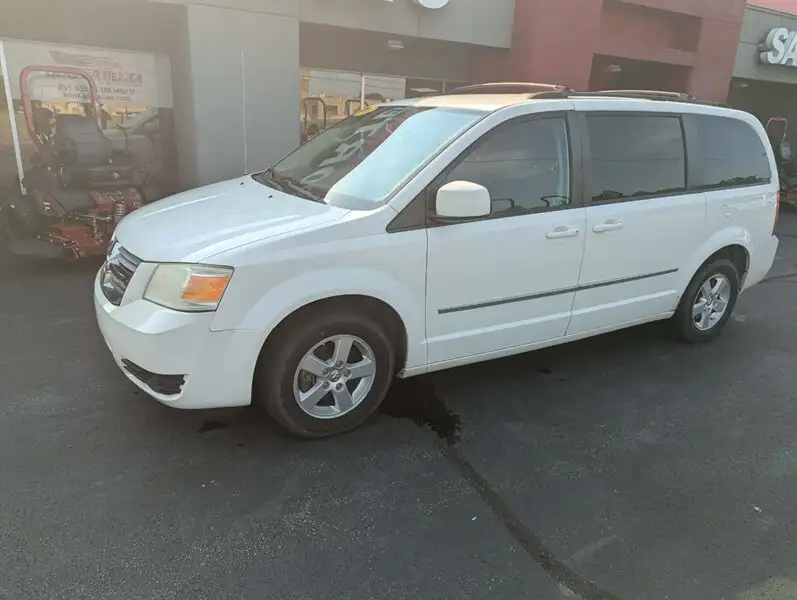 2010 Dodge Grand Caravan SXT FWD's photo