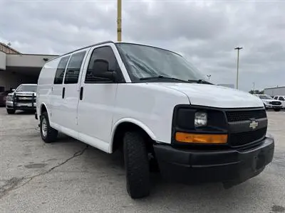 2014 Chevrolet Express Work Van HD 2500 photo 3