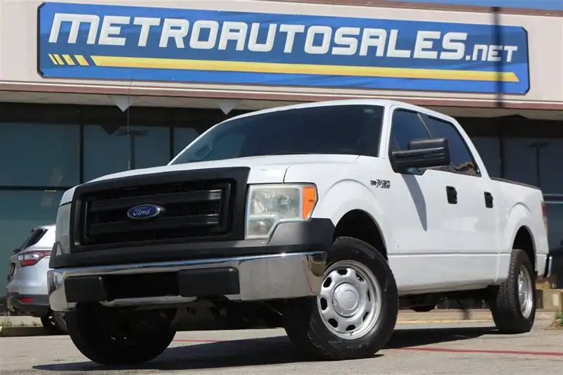 2013 Ford F-150 XL SuperCrew 145-in's photo