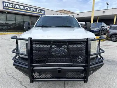 2017 Ford F-550 undefined photo 2