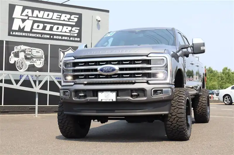 2024 Ford F-350 Platinum 4x4 Crew Cab 160 in SRW's photo