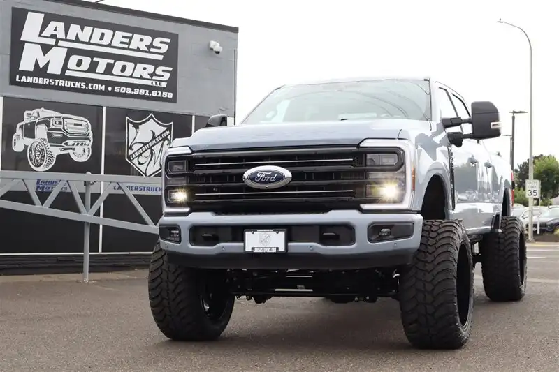 2026 Ford F-350 Platinum 4x4 Crew Cab 160 in SRW's photo