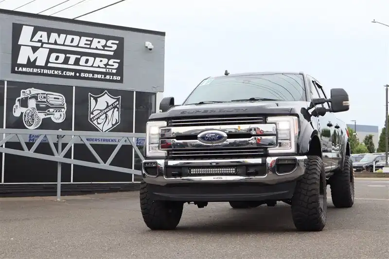 2019 Ford F-350 Lariat 4WD Crew Cab SRW 6-1/2' Box's photo