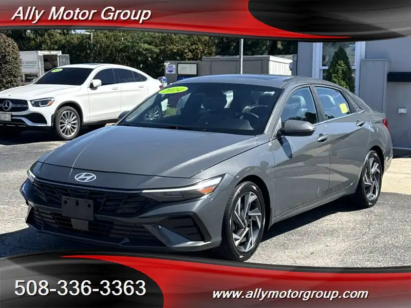 2024 Hyundai Elantra 1.6 Hybrid Limited DCT's photo