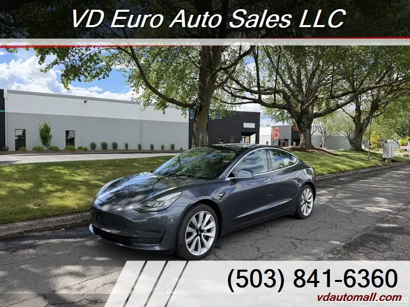 2018 Tesla Model 3 Long Range's photo