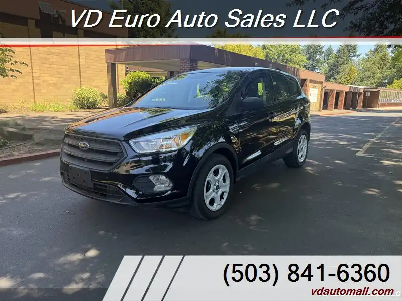 2018 Ford Escape S's photo