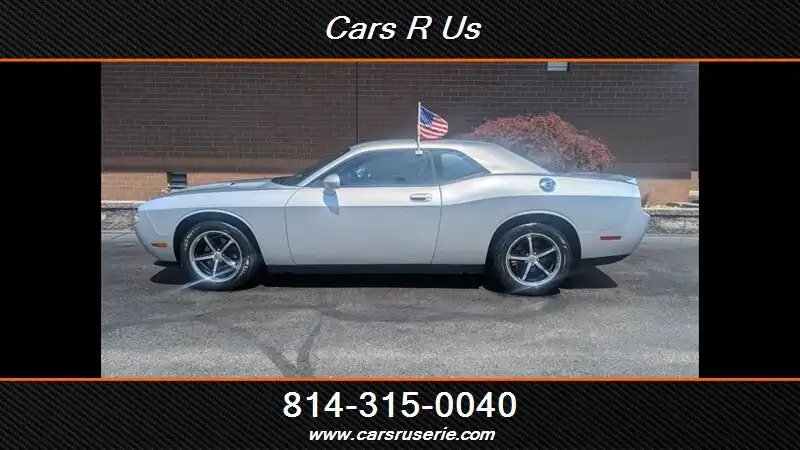2010 Dodge Challenger SE's photo