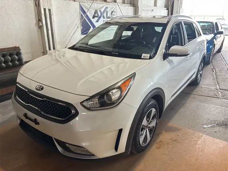2017 Kia Niro EX's photo