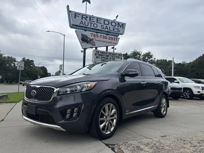 2016 Kia Sorento Limited V6 AT 4WD's photo