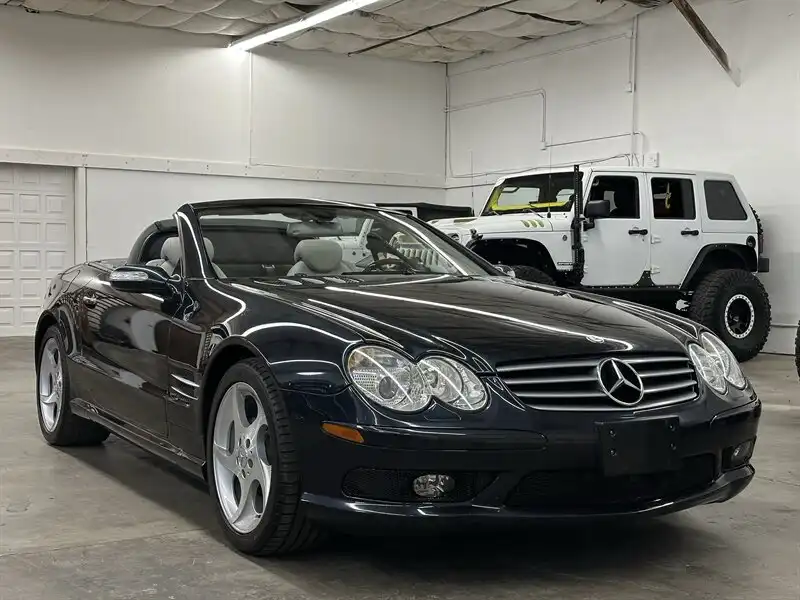 2005 Mercedes-Benz SL SL500's photo
