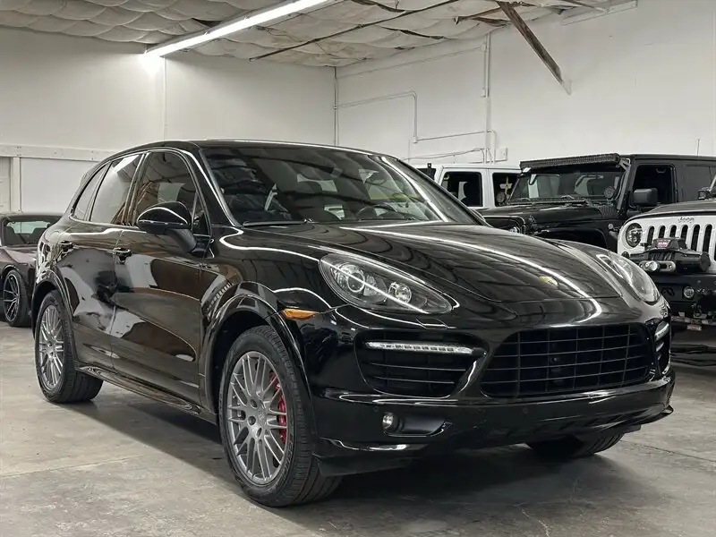 2013 Porsche Cayenne GTS's photo