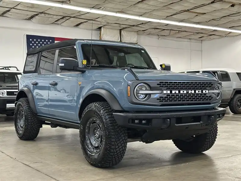 2023 Ford Bronco Badlands 4x4's photo