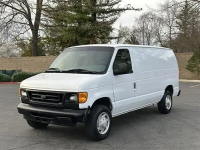 2007 Ford E-Series E-150 Van photo 2