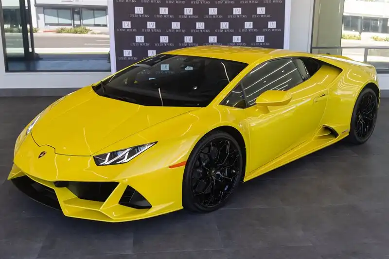 2021 Lamborghini Huracan EVO Coupe AWD's photo