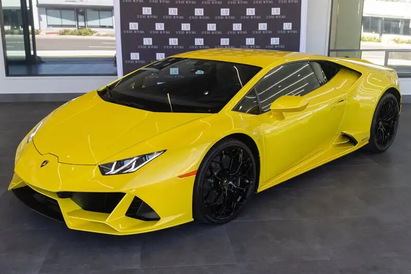 2021 Lamborghini Huracan EVO Coupe AWD's photo