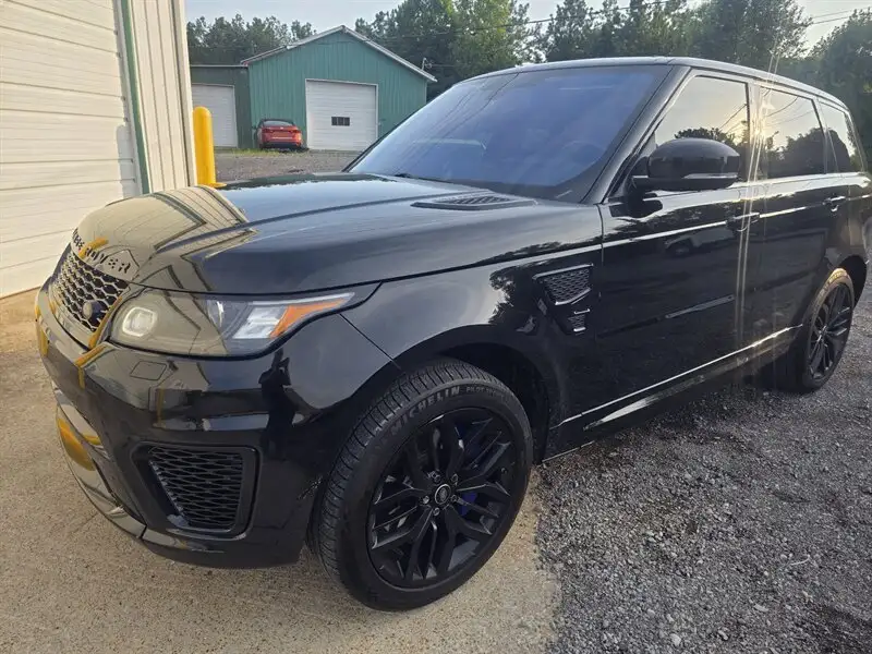 2016 Land Rover Range Rover Sport SVR 5.0's photo