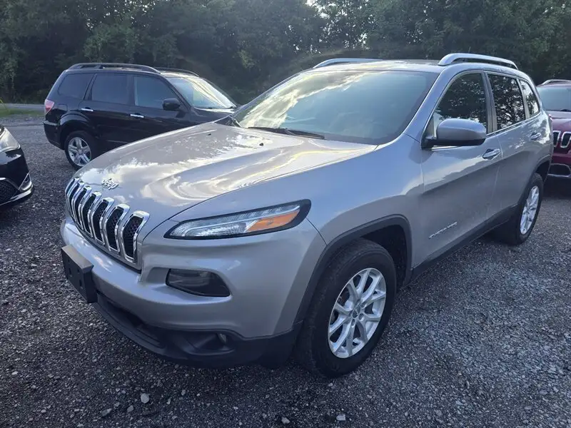 2018 Jeep Cherokee Latitude 4X4's photo