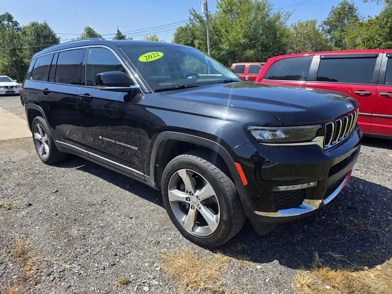 2022 Jeep Grand Cherokee L Limited's photo