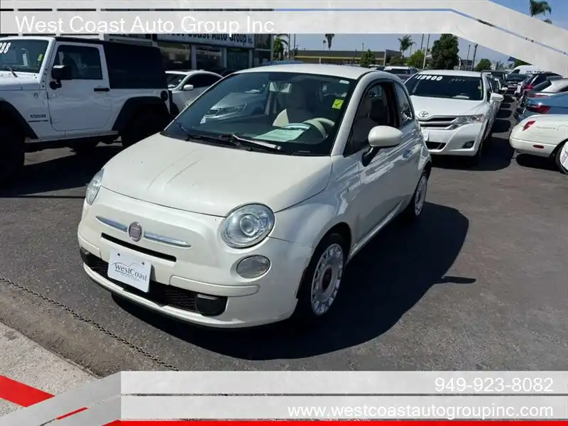 2013 FIAT 500 Pop's photo