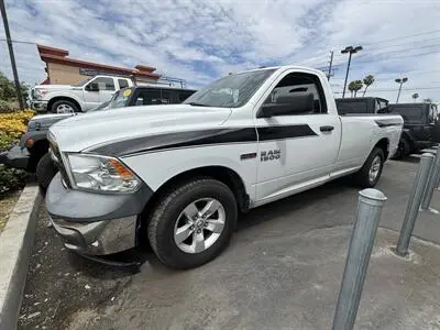 2016 RAM 1500 Tradesman Regular Cab 8' photo 2