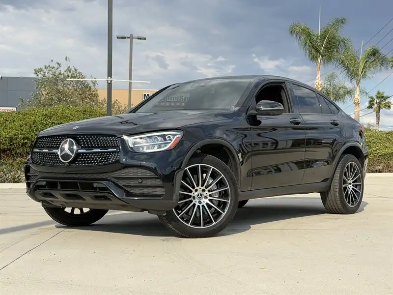 2022 Mercedes-Benz GLC GLC300 4MATIC's photo