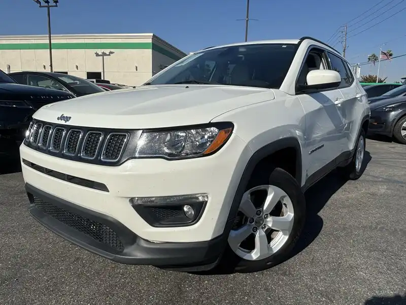 2017 Jeep Compass Latitude's photo