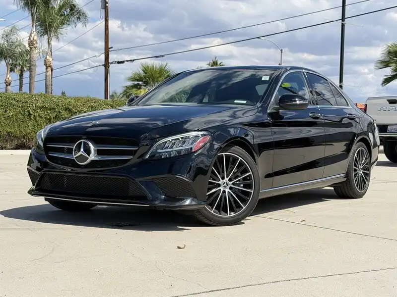 2021 Mercedes-Benz C-Class C300's photo