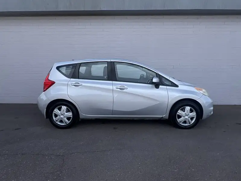 2014 Nissan Versa Note 1.6 S Plus CVT's photo