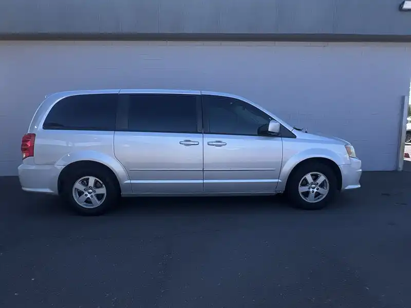 2011 Dodge Grand Caravan Mainstreet FWD's photo