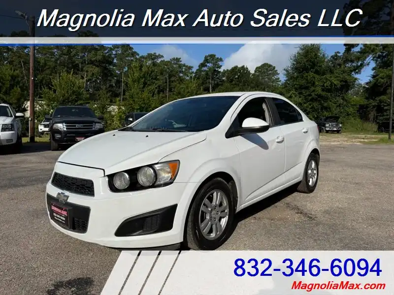 2012 Chevrolet Sonic 2LT's photo