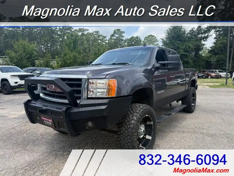 2010 GMC Sierra 4WD Crew Cab SLE SWB's photo